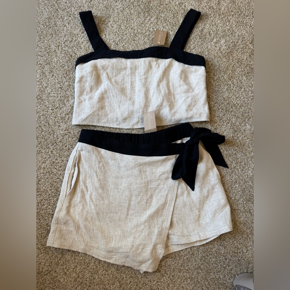Vestique Blessings in Disguise Two-Piece Set - size Small